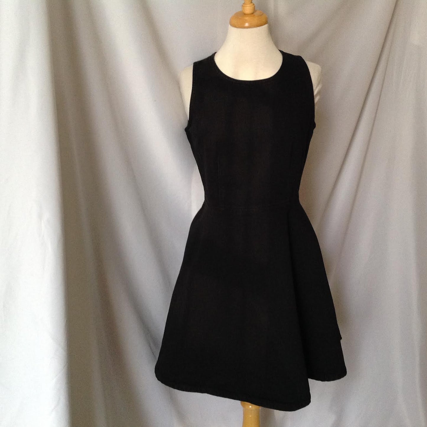 Gap Dress - The Girl House