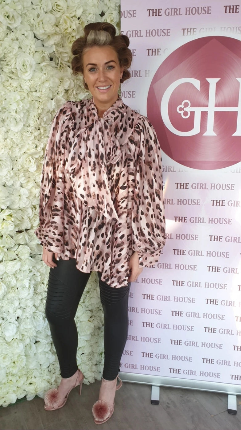 PINK LEOPARD PRINT CHIFFON PUSSYBOW BLOUSE - The Girl House