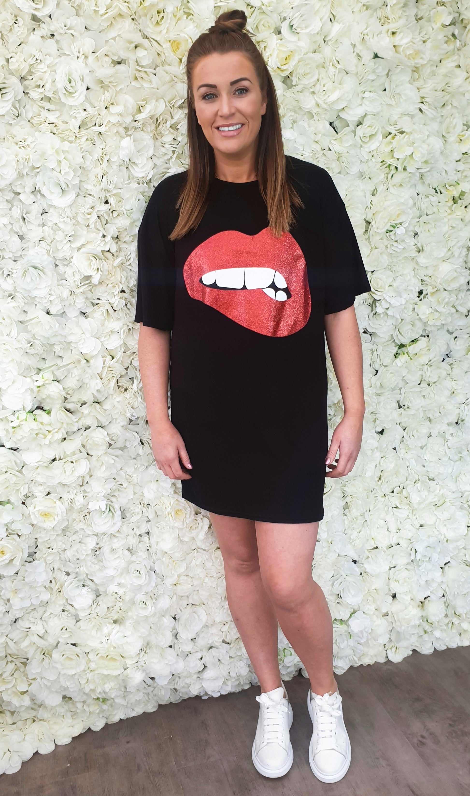 lips t shirt dress ON FIRE Women's White-Red Lips Crewneck Short Sleeve Mini T-Shirt Dress SZ M